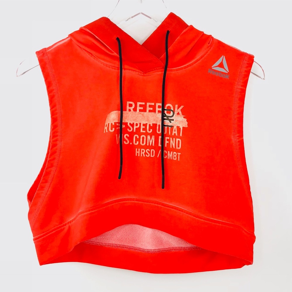 Reebok | Cropped Hoodie with draw strings (M)